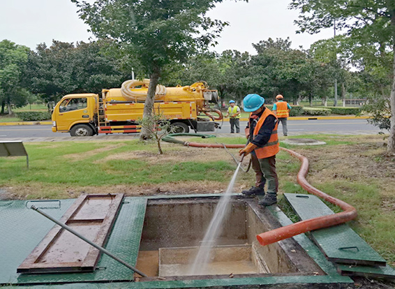 大成镇化油池清理